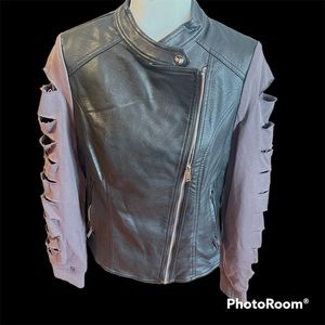 New BNCI Faux Blk Leather Jacket W/Distressed Sleeves SZ M